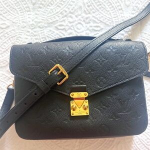Pochette Metis